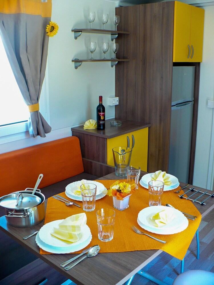 Victoria Mobilehome In Camping Mare E Pineta Lido di Spina Exterior photo
